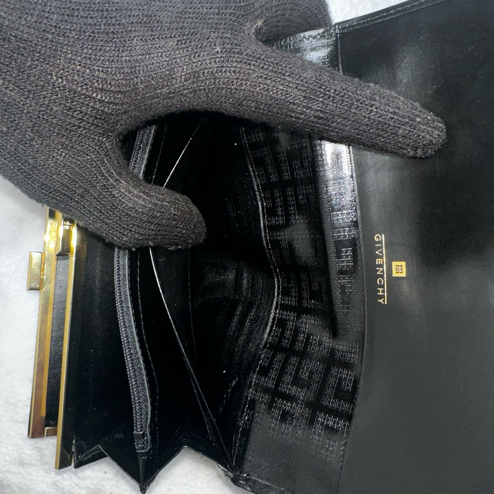 Black Givenchy Kisslock Wallet! - Picture 6 of 8